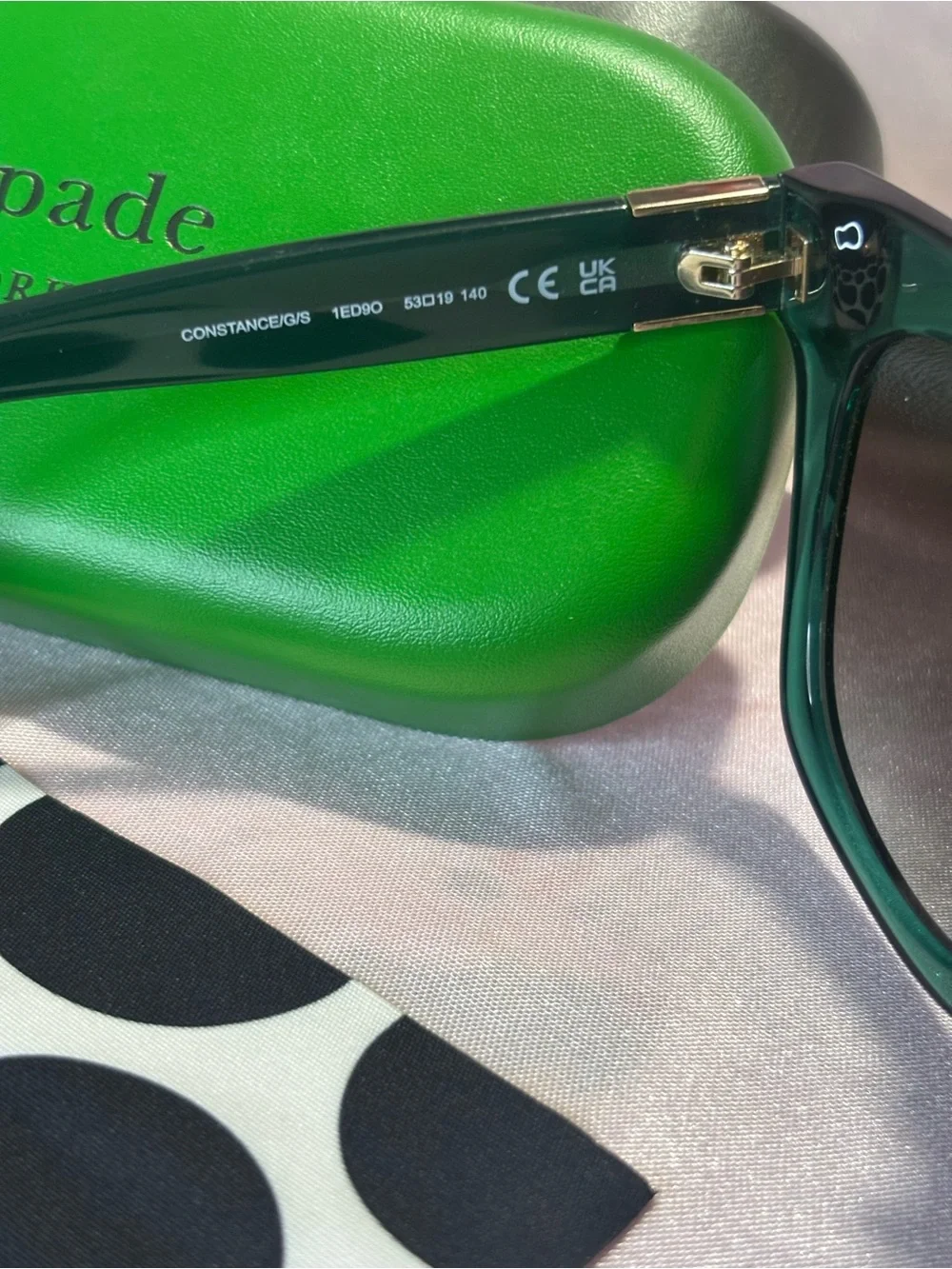 kate spade Green Transparent Cat-Eye Sunglasses with Dark Lenses